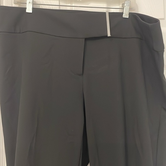Alfani black straight relaxed fit straight leg trousers in size 18 W - Picture 2 of 5
